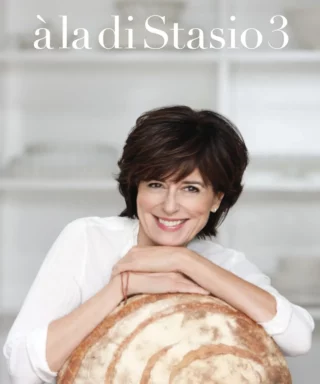 page couverture du livre de recettes à la di Stasio 3